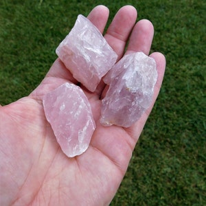 Raw Rose Quartz Metaphysical Protection Crystals for Spiritual Chakra Healing, Raw Pink Rose Quartz Crystal Represents Love and Fertility image 2