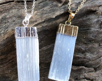 Raw Selenite Pendant Necklace, Metaphysical Crystal Chakra Healing Raw Selenite Necklace, Selenite  Necklace, Butternut Crystal Shop