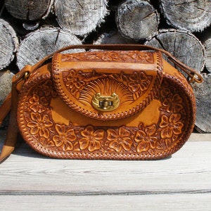tan brown handbag-tooled flowers vintage brown leather purse-women shoulder bag-leather bag-women bag-leather handbag-gift for her
