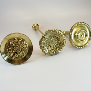 Vintage Brass Curtain Tie Backs, Curtain Hold Back, Door Curtain Hooks, Brass Feather Tie Back, Floral Curtain Holder