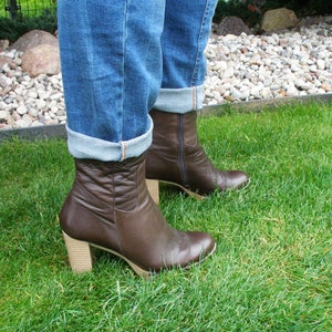 booties, women bootíes, brown leather booties, ankle boots, vintage leather booties, autumn boots, spring booties