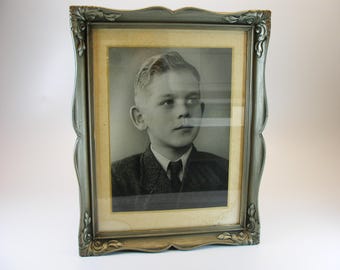 Marco de fotos antiguo de madera tallada, decoración ornamentada para el hogar