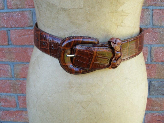 Brown Belt-embossed Calfskin on Saddle Leather-leather Belt  display picture 2
