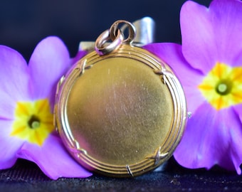 Antique Gold Photo Locket, Oria Keepsake Pendant, French Heirloom Jewelry