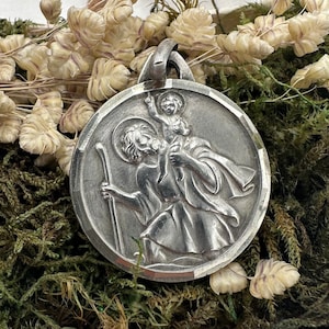 Vintage St Christopher Silver Pendant, Religious Pendant of Patron Saint of Travelers and Drivers, Gift for Men
