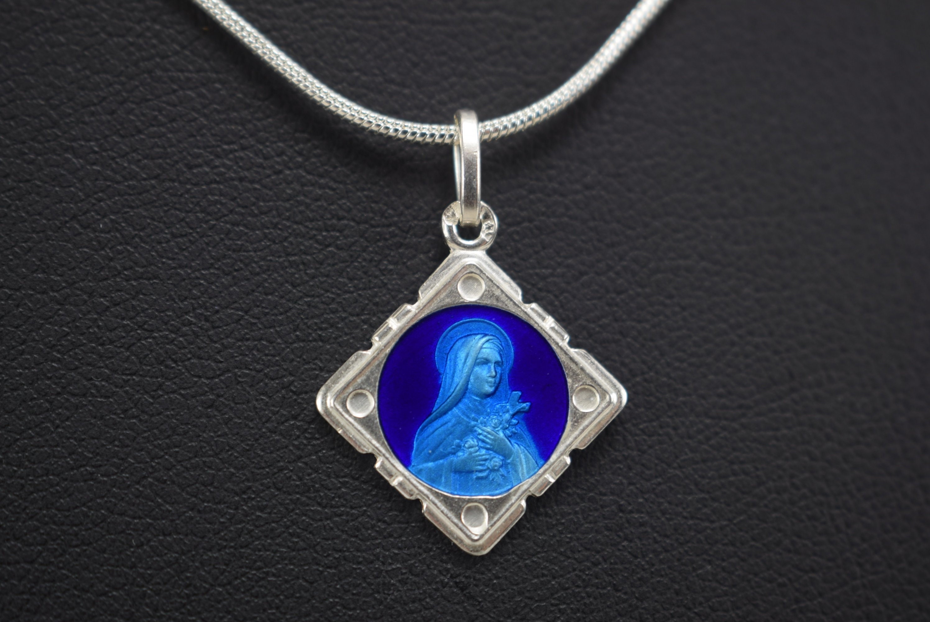Médaille en Argent et Email Bleu Sainte Thérèse