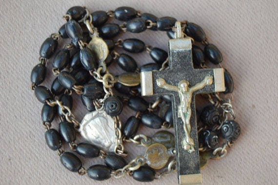 Vintage Français Lourdes Chapelet - Collier Religieux de Perles Bois Noir Made in France Mariage Cad