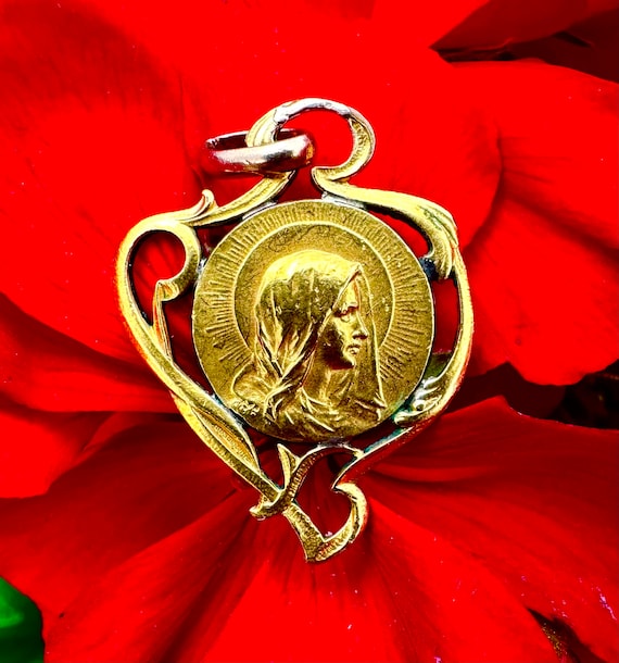 Pendentif Médaillon Art Nouveau Vers 1900 - Métal Doré Rouge Avec Opale - Ancien Bon état