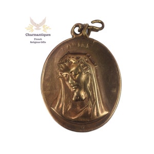 Holy Sacrament Medal Jesus Christ Pendant Italy