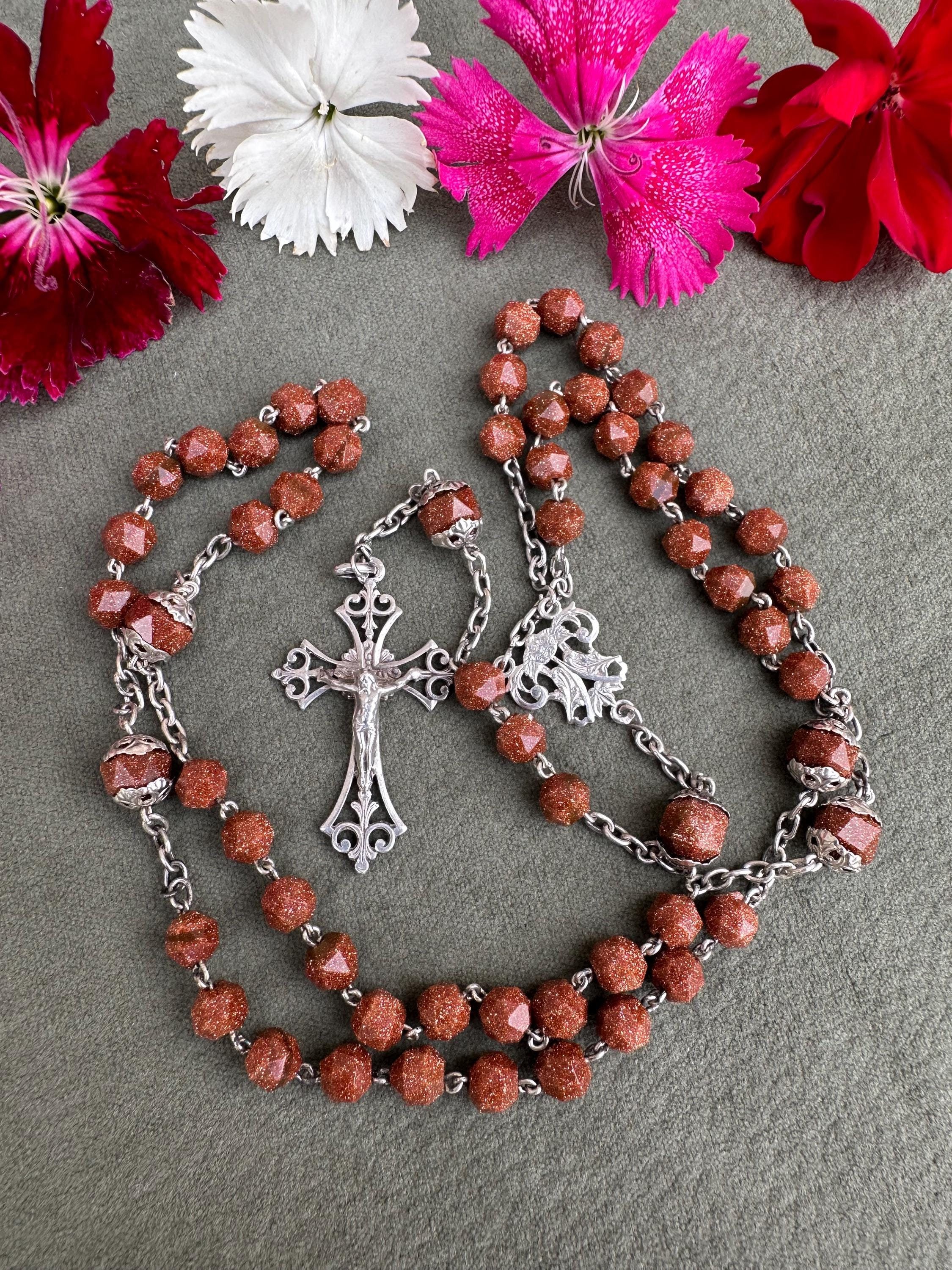 Collier Chapelet Perles De Cristal Rose Catholique Avec Médaillon Doré Fleuri - Longueur ~53 Cm - Marque BRANDED - Neuf
