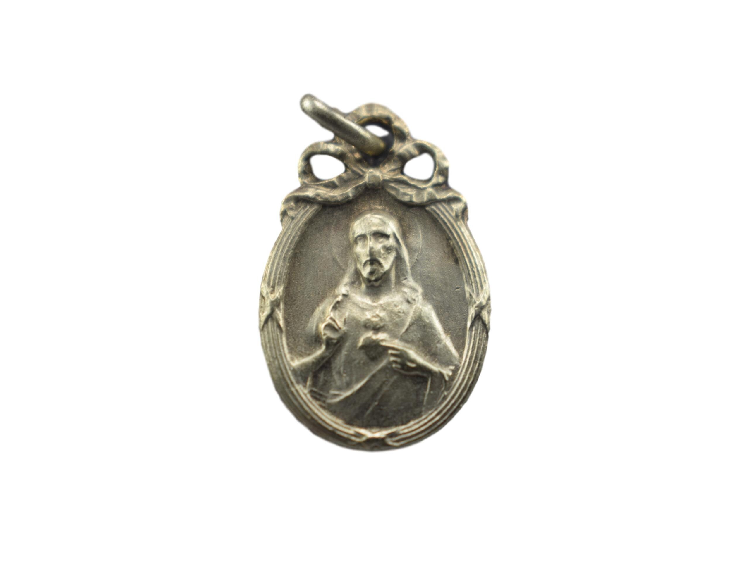 Médaille Du Sacré-Cœur de Jésus et Collier Pendentif Notre-Dame Fourviere
