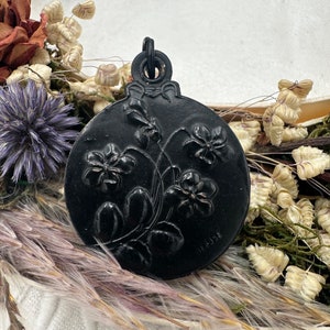 Victorian Gutta Photo Locket Pendant, Black Sliding Photo Mourning Jewelry, Flower Gothic Medallion