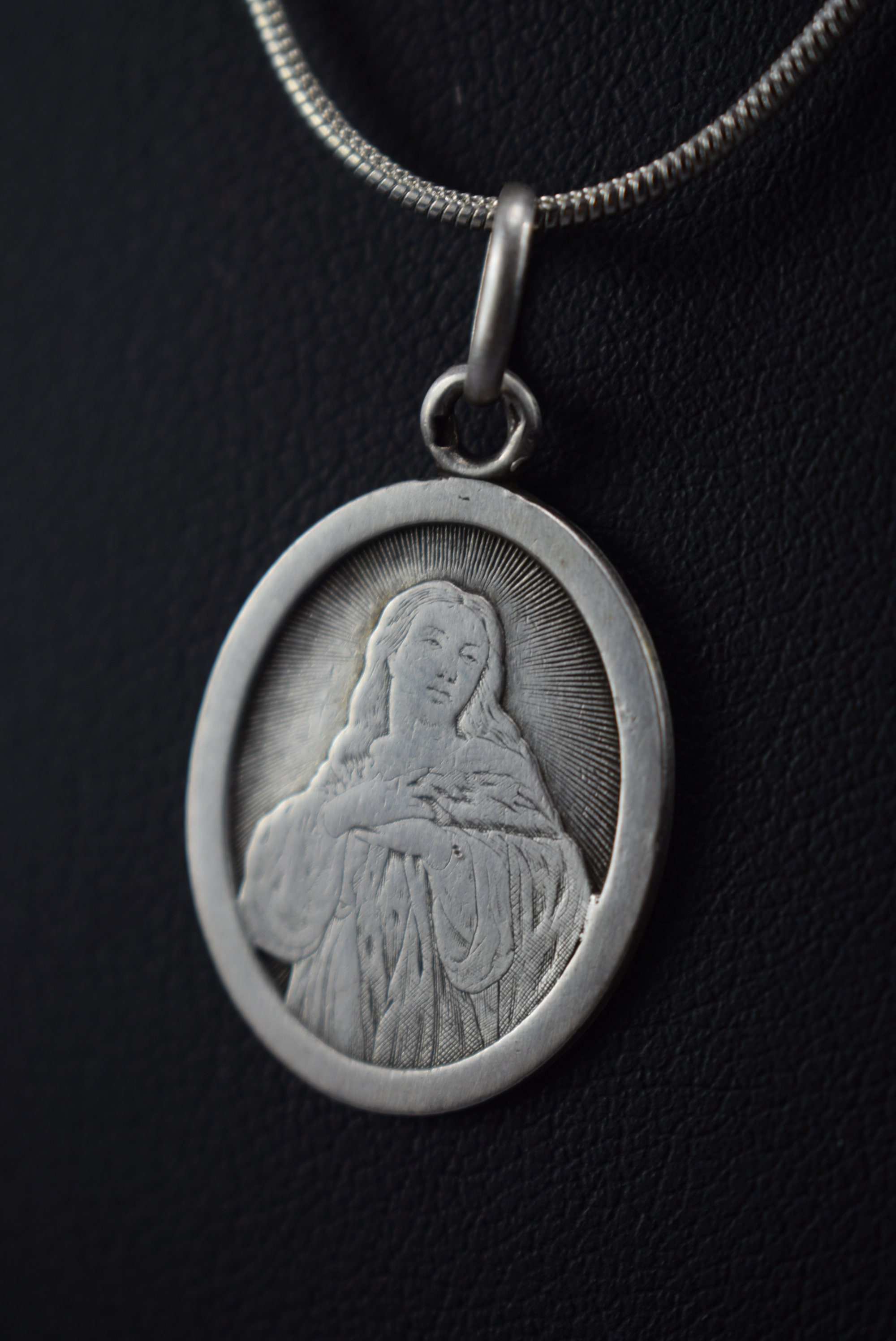 Virgin Mary Engraved Sterling Silver Medal Pendant Necklace - Etsy