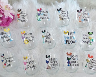 Download Disney wine glass | Etsy