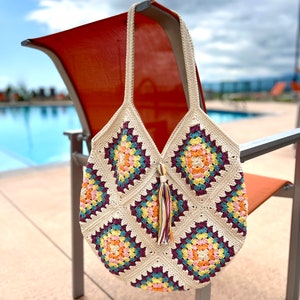 Crocheted Multi-Color Boho Tote Bag Beach Bag Market Bag Crochet Tote Bag Granny Square Bag Crochet Shoulder Bag Large Tote Bag image 3