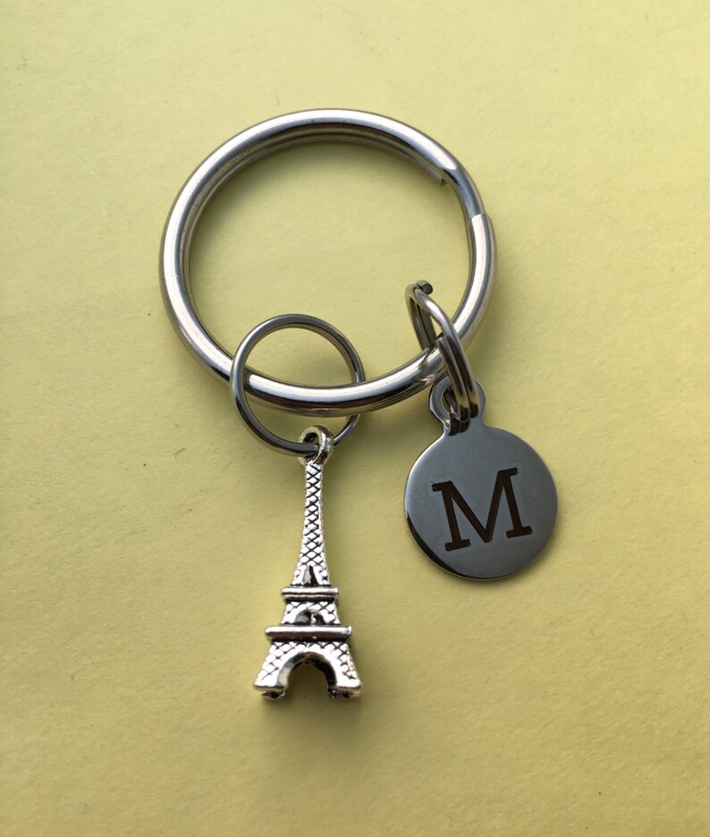 eiffel tower keychain