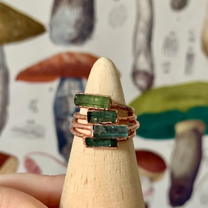 Raw Tourmaline Ring / Tourmaline Crystal Ring / Electroformed Tourmaline Ring / Raw gemstone ring / Birthstone / Crystal Ring / Dainty Ring