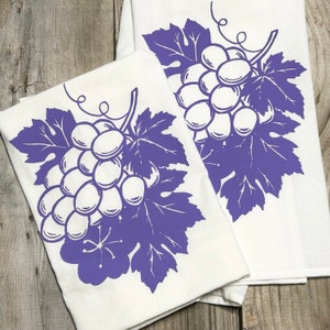 Grapes Tea Towel Cotton Screen Printed Unpaper Towel Eco Friendly Kitchen Towels Flour Sack Towel Fruit Wine Lover Gift Hostess Gift
