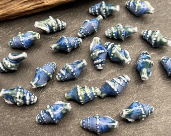 THREE Blue Green Porcelain Shell Beads: 20x10mm, Ceramic, Focal Bead, Conch