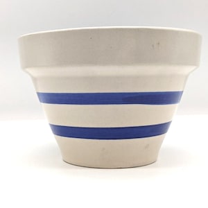 Robinson Ransbottom Blue Stripe Bowl 6&quot; - R.R.P. Co Roseville Ohio