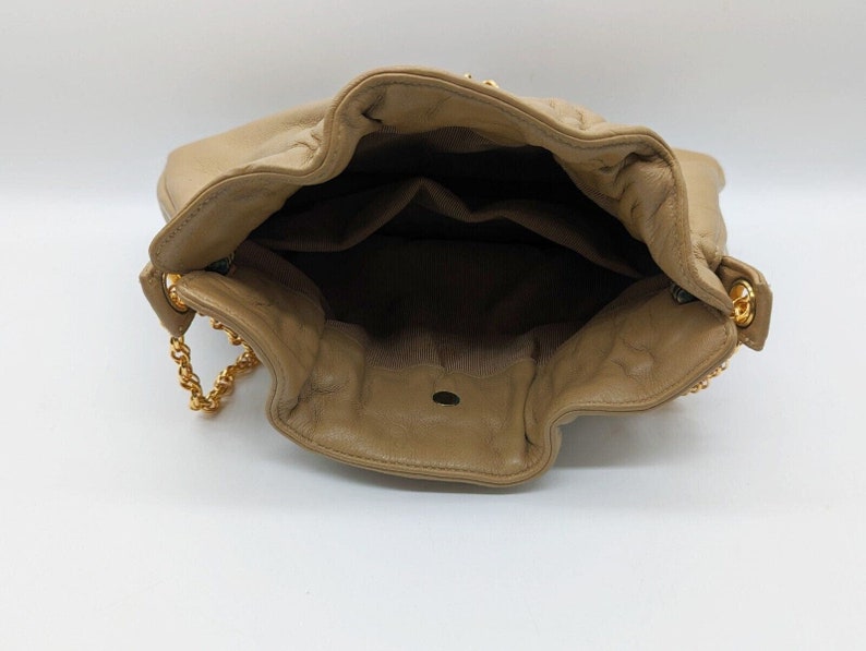 Vintage Beige Leather Clutch with Gold Tone Chain Shoulder Strap image 7