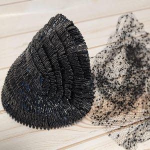 1940s Womens Black Calot Hat / Juliet Cap / Half Hat - w/ Veil