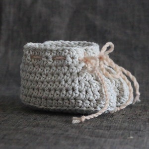 Light Grey Baby Booties with Light Pink Ties 3 to 6 Months image 2