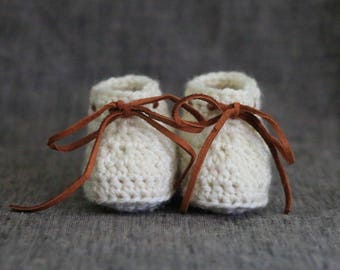 Wool Baby Booties with Ties - Off White Crib Shoes with Deerskin Ties - 0 to 3 or 3 to 6 Months