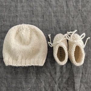 Hand Knit Baby Set - Baby Alpaca or Merino Wool - Hat & Bootie Baby Shower Gift Idea - 0 to 3 or 3 to 6 Months
