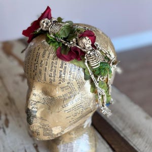 Skull crown, vampire Queen, Cemetery Halloween crown, gothic flower headband, graveyard costume, gothic grave heapdiece, Beetlejuice costume