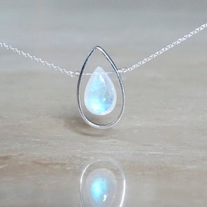 Rainbow Moonstone necklace, Valentine's gift, Celestial Jewelry, June Birthstone Inspirational Blue Flash gemstone June Birthday