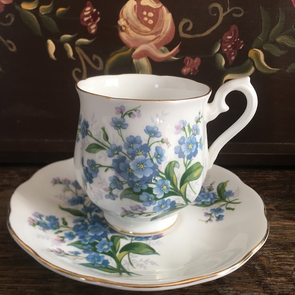 Royal Albert Vergissmeinnicht, Vintage Kaffeetasse und Untertasse. Damentasse mit Untertasse. Englisches Porzellan, Bone China.