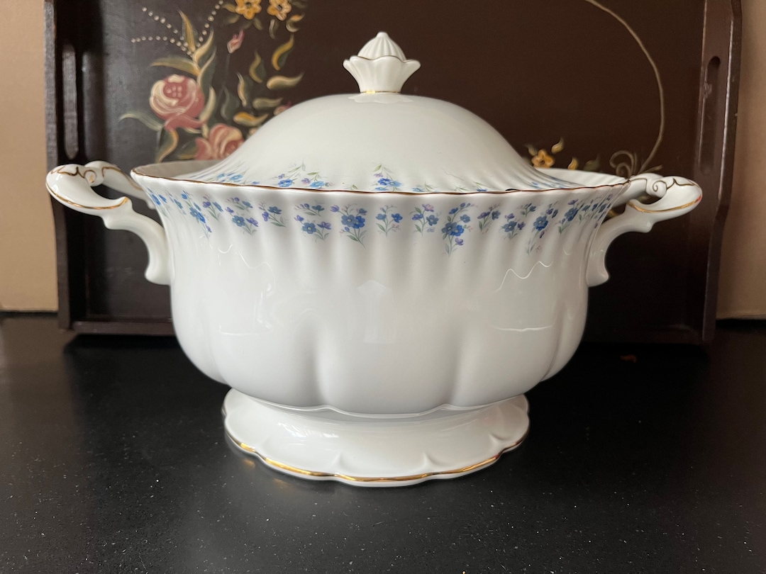 Royal Albert Memory Lane, Soup Tureen With Lid, High Model. Rare Item