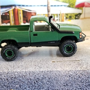 Christmas ornament, 1998 GMC Sierra 1500 4x4 off road Pickup truck ornament Die cast  Accessories mirror charm,  Squarebody Muscle Trail