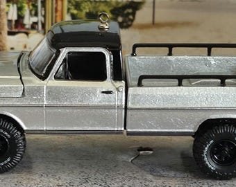 Christmas ornament, 1972 Ford F-250 Explorer 4x4 pickup truck ornament, Truck accessories rear view mirror charm, Hot Rod, Fast farm camping