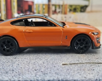 Christmas ornament 2021 Ford Mustang Shelby GT500 ornament die cast car ornament car accessories mirror charm, adorno modern muscle pony car