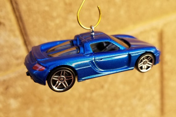 hot wheels porsche carrera gt