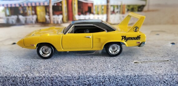 Superbird jacket shop