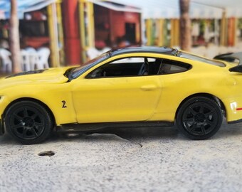 Christmas ornament 2021 Ford Mustang Shelby GT500 ornament die cast car ornament car accessories mirror charm, adorno modern muscle pony car