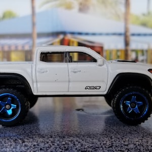 Christmas ornament, 2020 Toyota Tacoma, retro pop culture, pickup truck off road, Truck accessories decor 4x4 mirror charm hanger TRD adorno