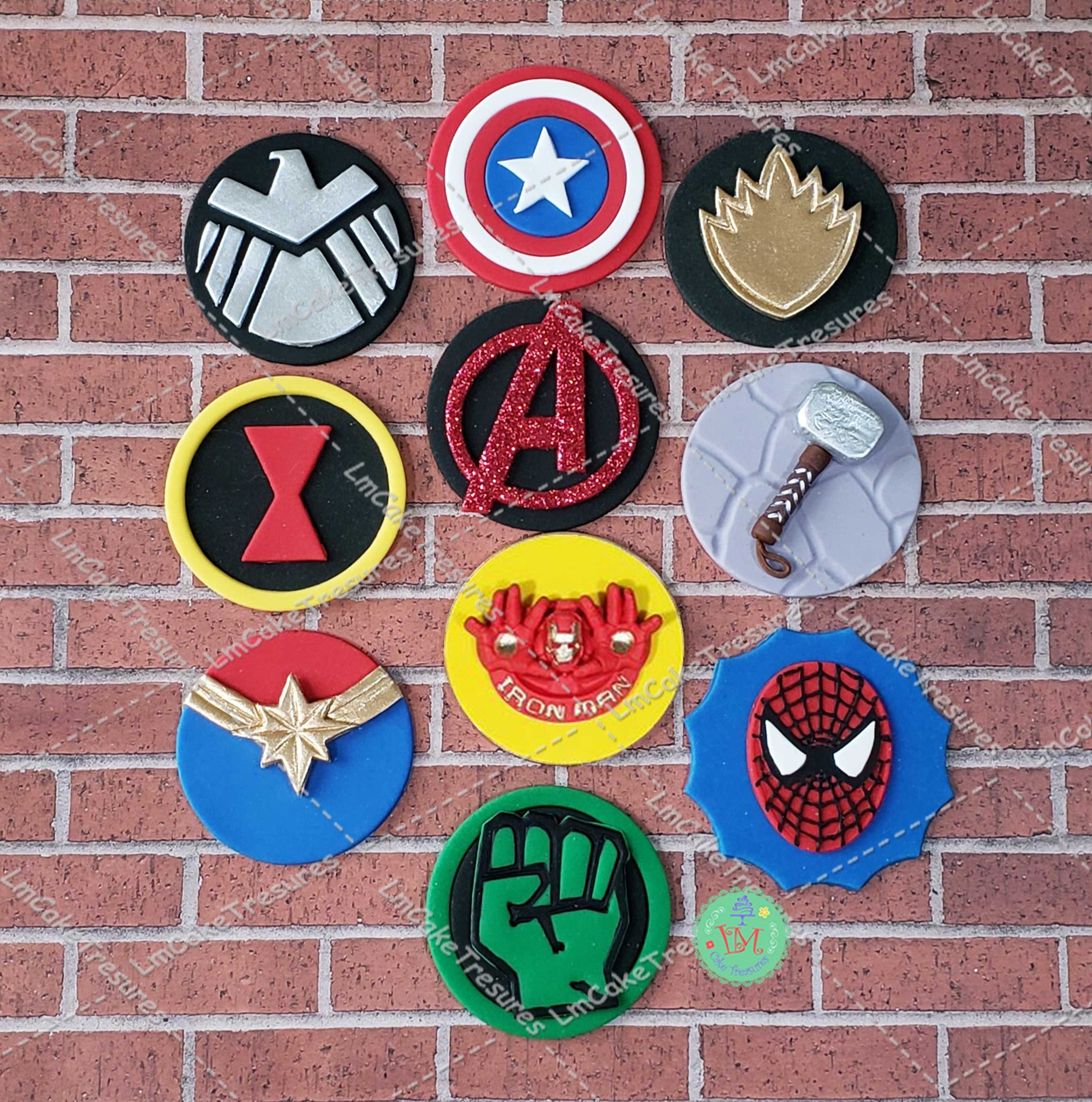 Avengers Cupcake Toppers 12 Avengers Fondant Cupcakes Etsy