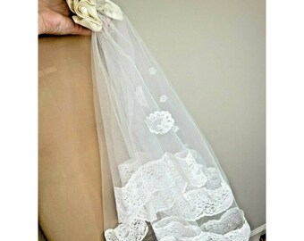 Vintage Wedding Veil with Comb 30'' Tiered Lace Trim Organza Rose Flowers