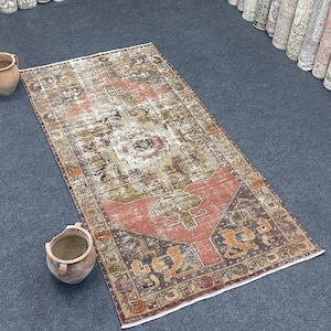 Handmade Oushak Turkish Rug: 3x7 Pale Red Medallion Rug