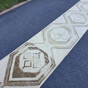 Beige Brown Long Medallion Vintage Runner Rug, 3x12 Turkish Runner, Handwoven Oushak Runner, Neutral Wool Rug, Kitchen Hallway Area Runner
