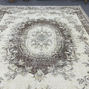 6x9 Vintage Turkish Oushak Rug: Handwoven Wool Medallion Area Rug