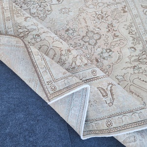 6x9 Vintage Turkish Oushak Rug: Handmade Wool Area Rug