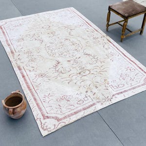Handmade 5x7 Vintage Turkish Oushak Rug: Beige Medallion Wool Carpet