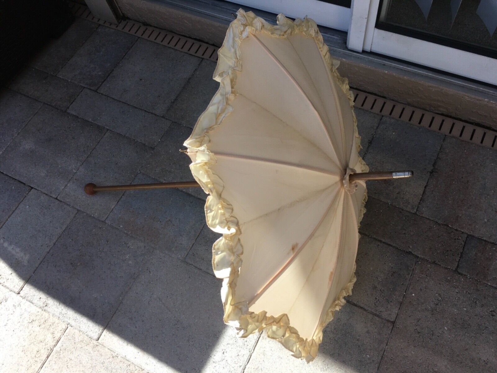 Vintage Large Canopy Wood Handle 50 Umbrella Jackpot -  Denmark