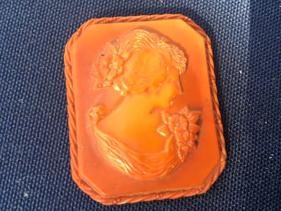 Antique Art Deco Pink Celluloid Cameo Pin Brooch … - image 1