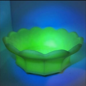 Vintage Fenton URANIUM GLASS Custard Glass Compote Dish